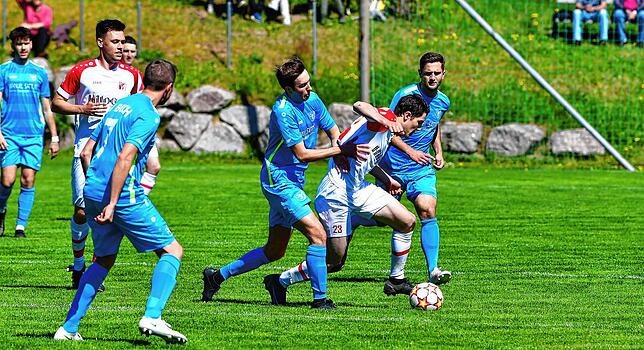Bild 8: SV Buch spielt 1:1 im Oster-Derby gegen den FC RW Weilheim &ndash; und wir haben Bilder!