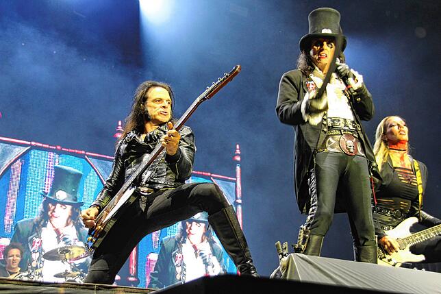 Der Höhepunkt des Abends: Alice Cooper und Band ließen mit ihrer fulminanten Horrorshow keine Wünsche offen.