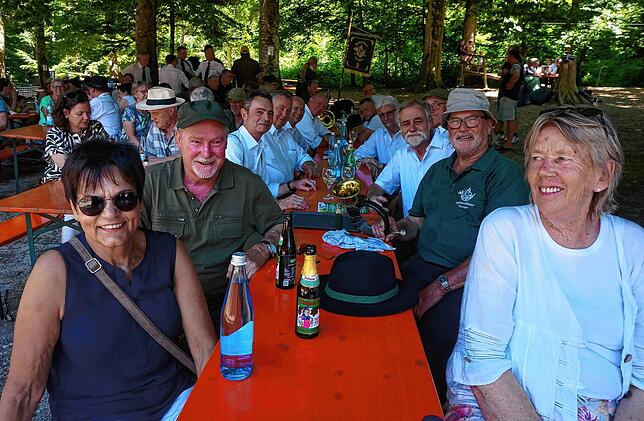 Bild 5: Große Feier zum 60sten Geburtstag: Badische Jäger feiern mit einem "Tag der Jagd"