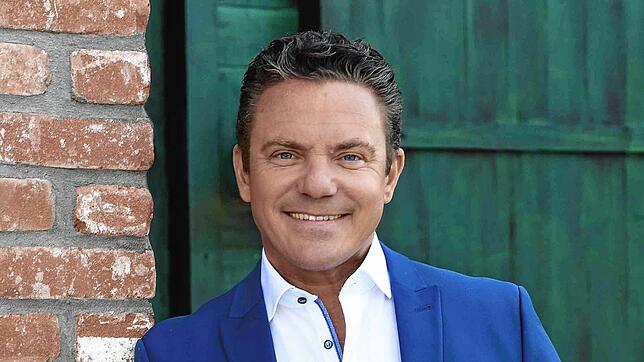 Stefan Mross ist mit der Show „Immer wieder sonntags“ gerade in die Sommersaison gestartet.