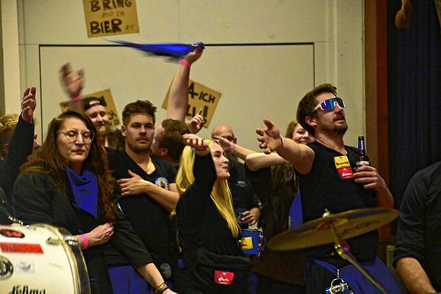 Bild 20: Schoaf-Hexen feiern wilde Partynacht