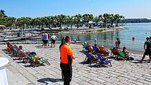 Bild : In der Nussschale durch den Konstanzer Trichter? Die Einbaum-Regatta lockt Besucher an (Teil 2)