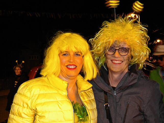 Bild 25: So bunt war die Wiiberfasnacht in Jestetten im Saal unter der Kirche St. Benedikt