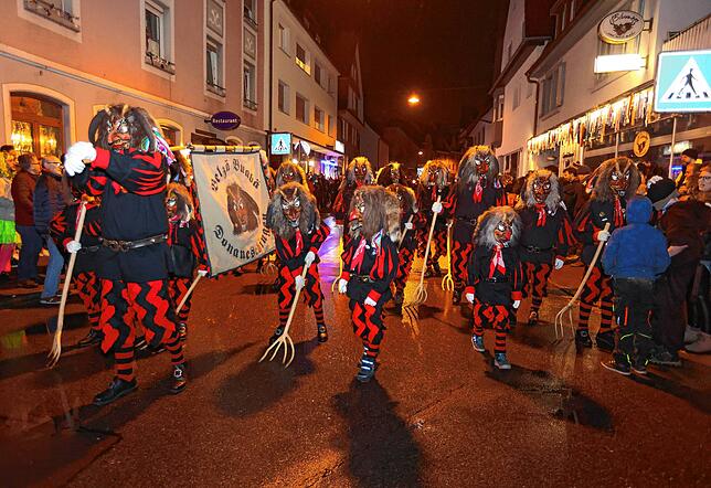 Bild 3: Heiße Nacht der Hexen