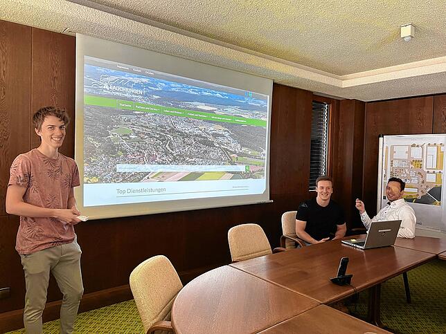 Patrick Herzog, Jonas Baldischwieler und Maurice Sobiera sind Teil des Digitalbeirats in Lauchringen. Die Homepage war das erste ...