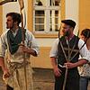 Manuel Spitznagel (links) bei den Proben für das Freilicht-Theaterstück „Zwischen den Welten“ in einer Szene mit Dorus Kromer (Lukas ...