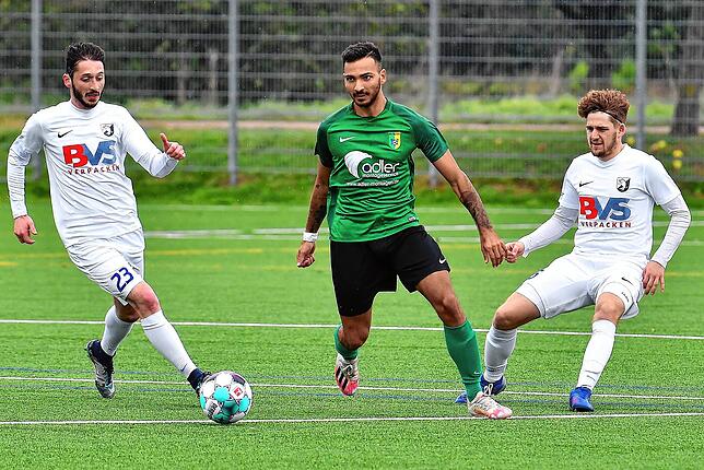 Bild 9: SV Herten fegt den FC Erzingen mit 6:1 vom Rasen &ndash; und wir haben Bilder!