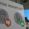 Abstand halten und Maske tragen, daran hält sich mittlerweile fast jeder. Trotzdem steigen die Corona-Zahlen im Landkreis.