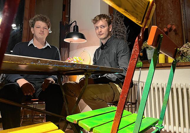 Jakob Krug (links) und Lars Sonntag, Vorsitzende des Vereins Taktwerk.