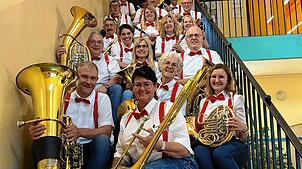 In neuem Outfit präsentiert sich die Formation „Stakato – Musik auf den Punkt“, eine Untergruppe der Stadtkapelle Blumberg. Dirigent ...