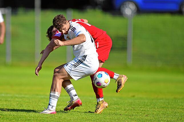 Bild 9: SV 08 Laufenburg unterliegt 1:2 bei den SF Elzach-Yach – und wir haben Fotos!