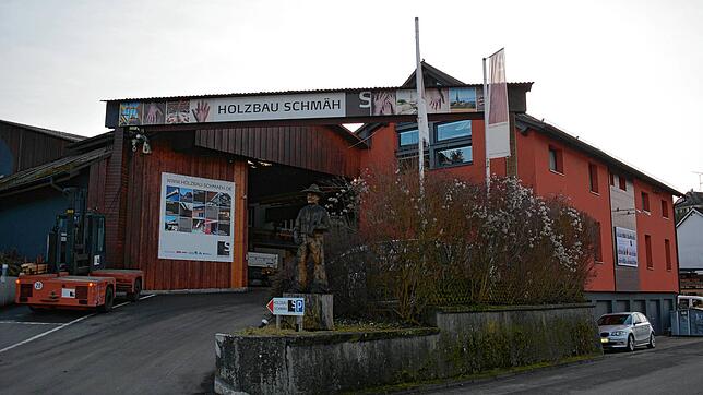 Aus Platzgründen will Holzbau Schmäh seinen Betrieb vom bisherigen Standort in der Meersburger Schützenstraße an den Rand des ...