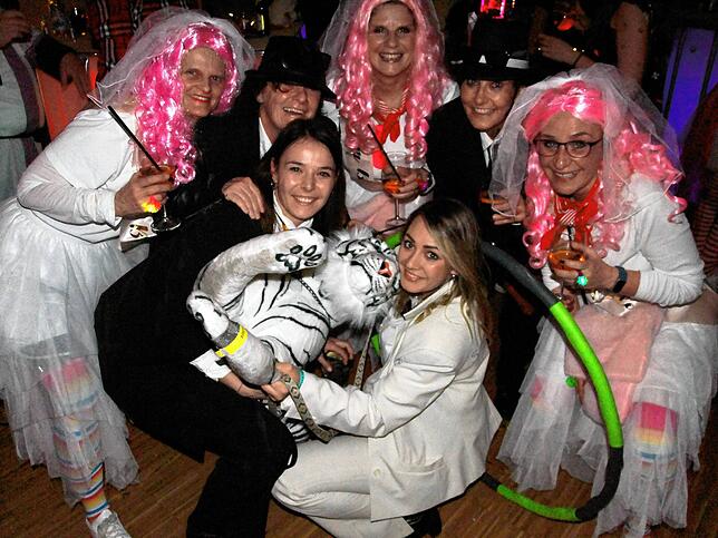 Bild 21: Viva Las Vegas &ndash; Bilder vom Holzhauerball im Milchwerk (3)