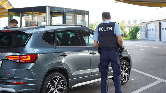 (Symbolbild) Die Bundespolizei führt immer wieder Einreisekontrollen an den Grenzübergängen durch.