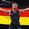 Ringerin Aline Rotter-Focken freut sich über Gold.