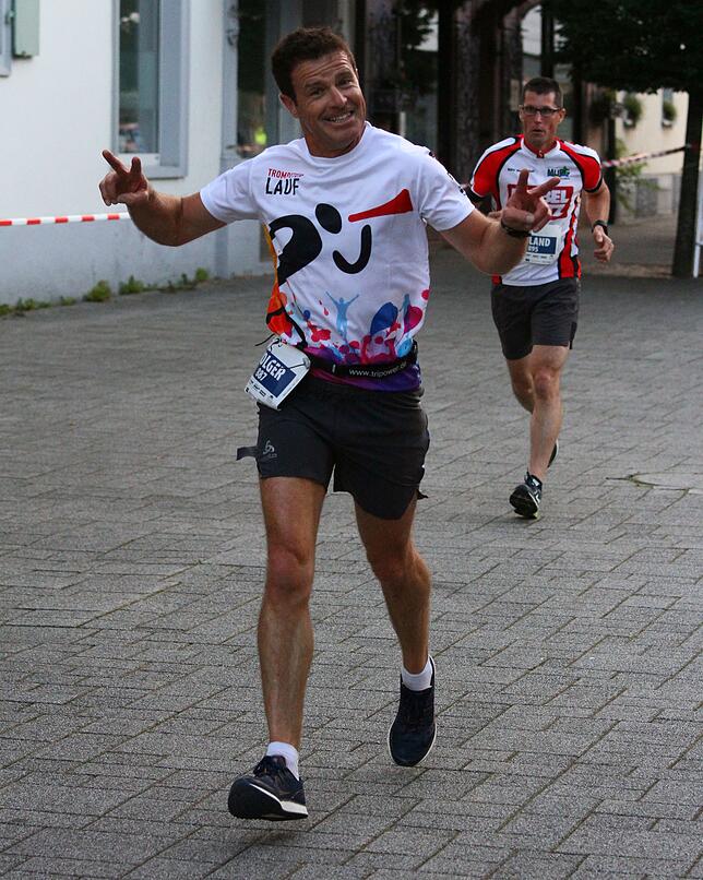 Bild 29: Omar Tareq gewinnt den 15. Trompeterlauf in Bad Säckingen &ndash; und wir haben die Bilder!