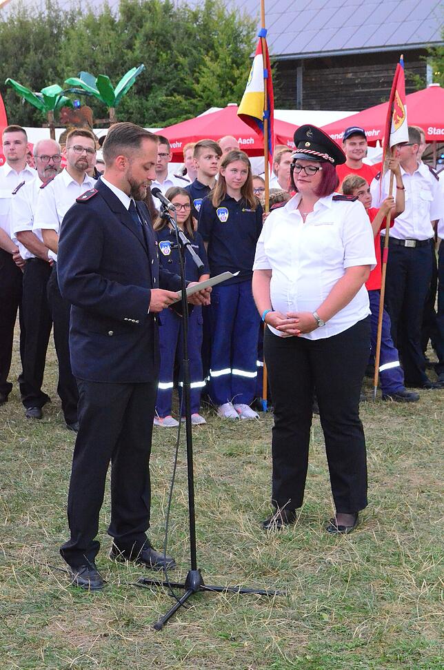Bild 11: Bilder des Kommandantenempfangs und der Eröffnungsfeier des Zeltlagers der Jugendfeuerwehren im Landkreis Konstanz