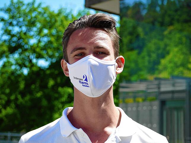 Stefan Widua freut sich auf Besucher. Aber erstmal: Mundschutz auf! Das gilt am Eingang.