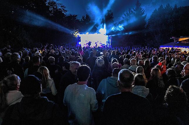 Bild 4: Radspitz heizt Besuchern beim Kulturfest kräftig ein