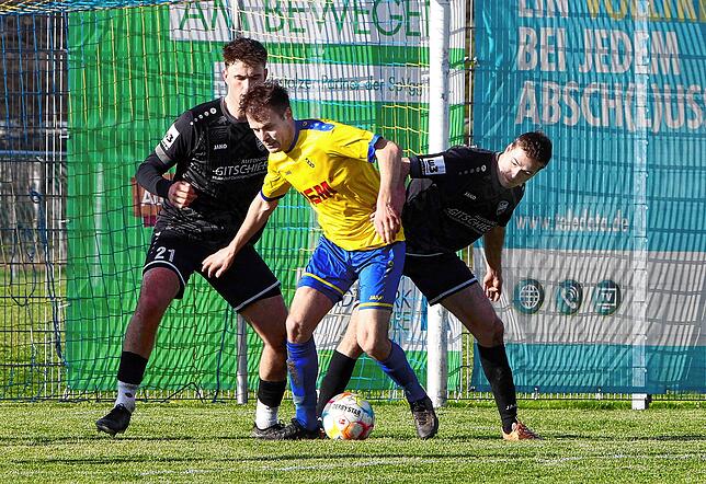 Bild 13: Die besten Bilder vom rassigen Linzgauderby zwischen SpVgg F.A.L und SV Denkingen