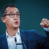 Cem Özdemir (Bündnis 90/Die Grünen), Bundesminister für Ernährung und Landwirtschaft, redet sich beim Grünen-Bundesparteitag in Rage.