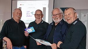 Die PC-Senioren bieten auch Video-Clips mit Nützlichem (von links): Ekkehard Stihl, Horst-Günter Minge, Ralph Bürk und Peter Czehowsky. ...