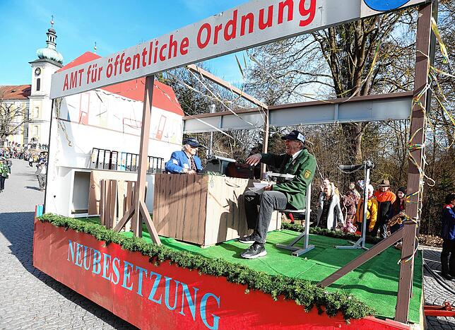 Bild 7: Narren erobern Donaueschingen: Die besten Bilder vom Umzug 2025
