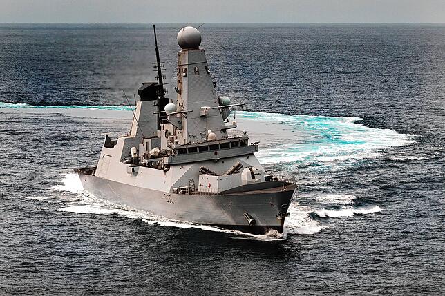 Marineschiffe wie dieses werden oft von MTU-Dieseln angetrieben.