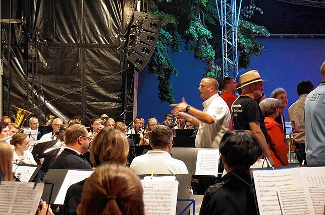 Bild 26: Wunschkonzert am Tiengener Schwyzertag – Stadtmusiker spielen groß auf (Teil 2)