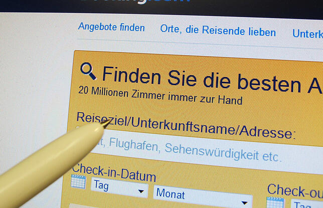 Vor Urlaubsbuchungen (hier die Seite eines Online-Buchungsportals) schauen sich viele Verbraucher auch die Bewertungen im Internet an.