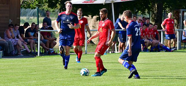 Bild 9: FC Schlüchttal siegt mit 4:2 beim FC Wallbach &ndash; und wir haben Bilder!