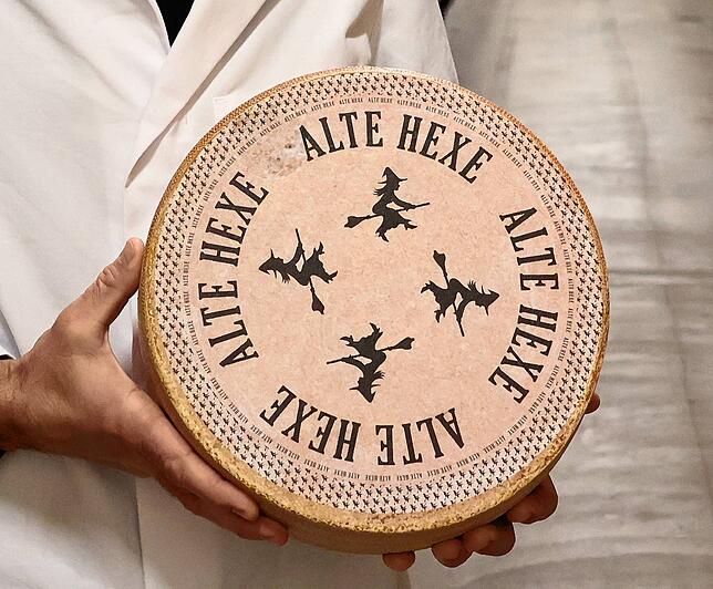 Die preisgekrönte Käsesorte „Alte Hexe“.