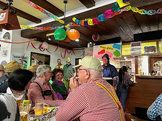 Bild 32: Beim Kappenabend in Donaueschingen wird die Sau herausgelassen: Das sind die schönsten Impressionen