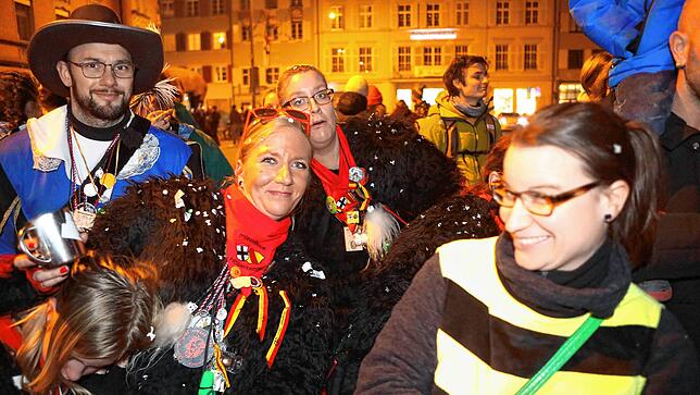 Bild 5: Die Fasnacht wird verbrannt. Hunderte Narren nehmen in Konstanz Abschied