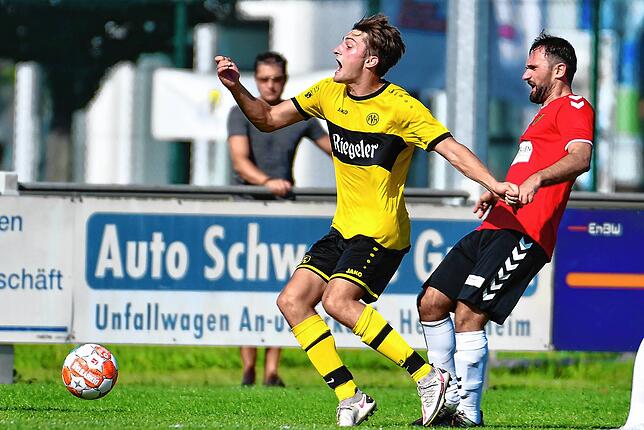 Bild 15: FSV Rheinfelden kehrt mit einem Punkt vom FV Herbolzheim zurück &ndash; und wir haben Bilder!