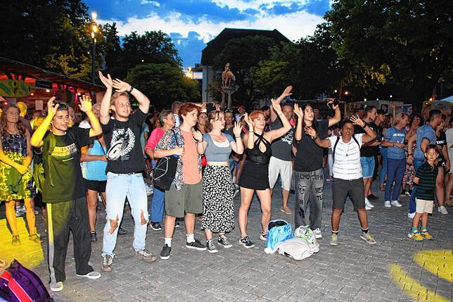 Bild 12: Bilder von der Eröffnung des Promenadenfests in Überlingen