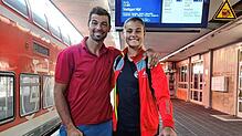 Bereit für die Abfahrt nach Stuttgart: Volleyballerin Lara Markovic, hier mit Papa Jovan, wechselt an den Olympiastützpunkt.