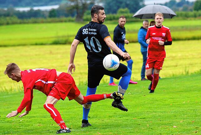 Bild 15: Die besten Bilder der Kreisliga-A-Partie zwischen der SG Stahringen/Espasingen und der SV Emmingen-Liptingen