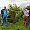 Vorsitzender des Freundeskreises Fécamp, Rolf Karrer, und das langjährige Mitglied Wilhelm Hundorf blicken auf die Vereinsgründung ...