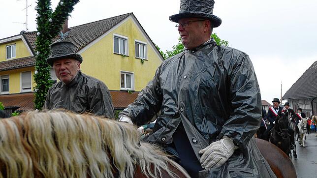 Bild 11: Bilder vom Georgiritt in Limpach im Deggenhausertal am Muttertag