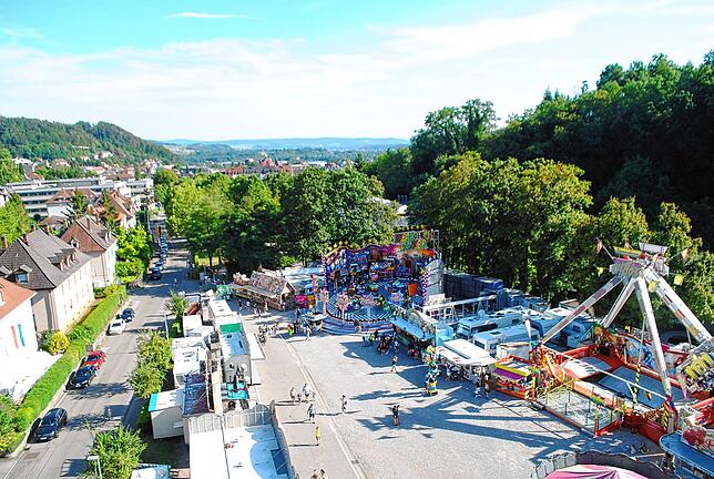 Bild 14: Hereinspaziert zur 555. Waldshuter Chilbi! Sehen Sie den Rummel von oben und unten