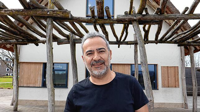 Serafettin Avci ist der neue Pächter des Schlossseekiosks. Ende Januar hatte sich der Gemeinderat aus mehreren Bewerbern für den ...