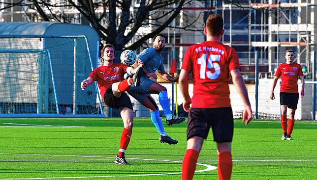 Bild 13: SV Jestetten gewinnt das Derby gegen den FC Hochrhein mit 2:1 &ndash; und wir haben Bilder!