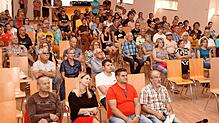 Gut besucht war die Bürgerversammlung zum Thema Sanierung des Vöhrenbacher Freibads Schwimmi. Bild: Stefan Heimpel