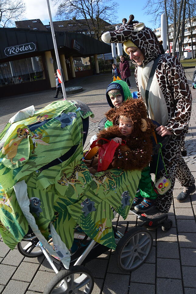 Bild 23: Bilder vom Kinderumzug und Narrenbaumstellen in Bad Dürrheim