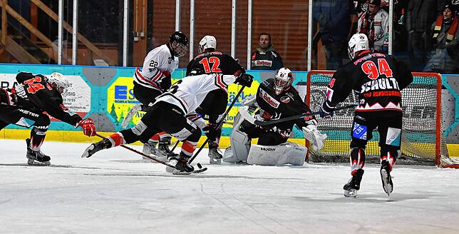 Bild 32: EHC Herrischried unterliegt Meister HC Fischbach Göslikon mit 0:10 – und wir haben Bilder
