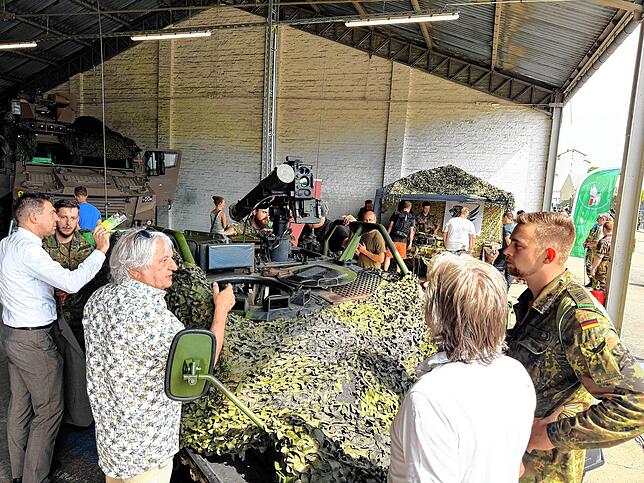 Bild 4: 11.000 Besucher strömen in die Fürstenberg-Kaserne: Eindrücke vom Tag der offenen Tür