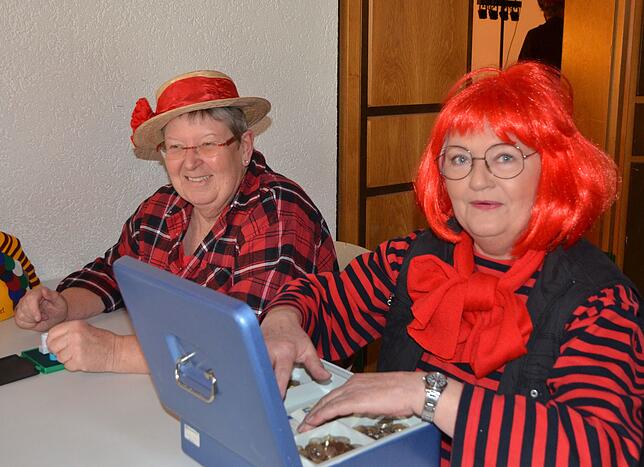 Bild 27: Bilder von der bunten Fasnacht für Senioren in der Stadthalle