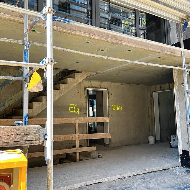 Der Eingangsbereich des Gebäudes Brandenburger Straße 9B. Hier werden die künftigen Bewohner die Wohnanlage betreten.