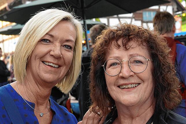 Bild 21: Hunderte Besucher genossen das 52. Bermatinger Weinfest
